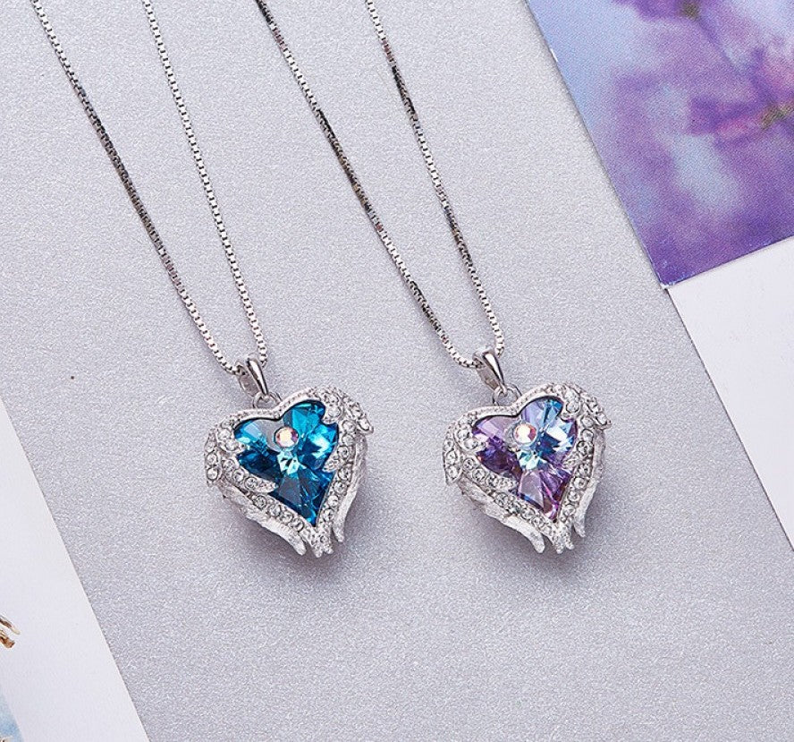 Collar de corazón tradicional lila con cristales Swarovski