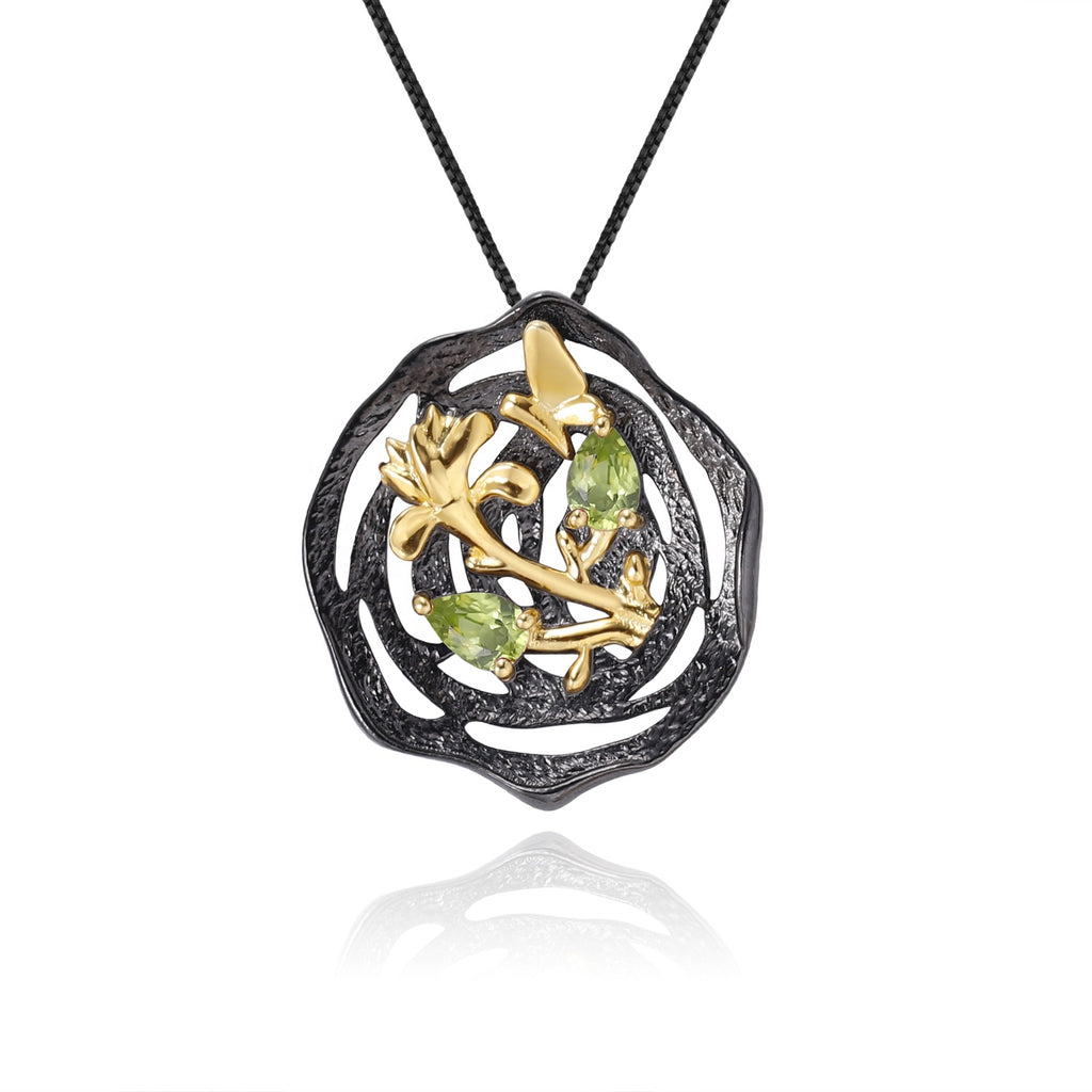 Collar de mariposa y flor de Peridoto - Cherine Jewelry