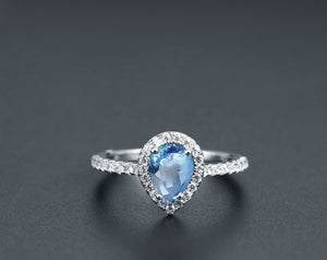 Anillo de Topacio azul cielo en forma de gota - Cherine Jewelry