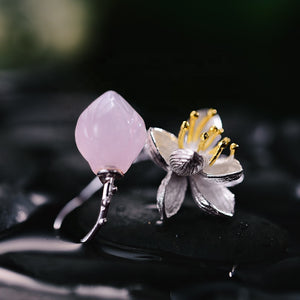 Anillo de flor con Cuarzo rosa y Crisoprasa