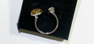 Anillo de talla ajustable con cristales Swarovski de color Ámbar - Cherine Jewelry